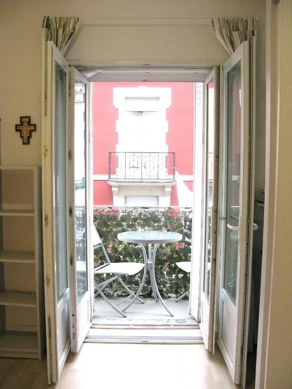 Bernadette' Cosy Flat Hotel Lourdes