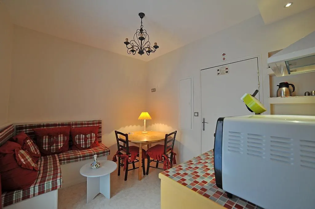 Bernadette' Cosy Flat Hotel Lourdes Frankrijk