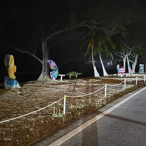 https://yaeliz-front-beach.top-hotels-puertorico.com