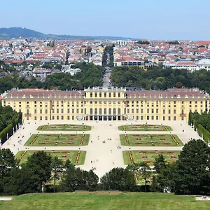 cozy-flat-near-schnbrunn.vienna-besthotels.com/